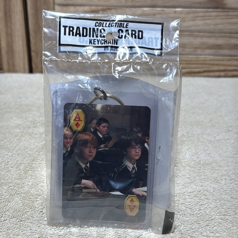Harry Potter Keychain A of Diamonds New In Package Rare Playing Card Black - Picture 2 of 4